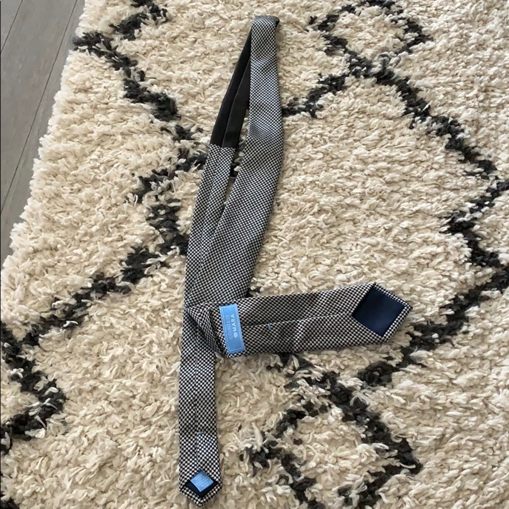 Men’s tie